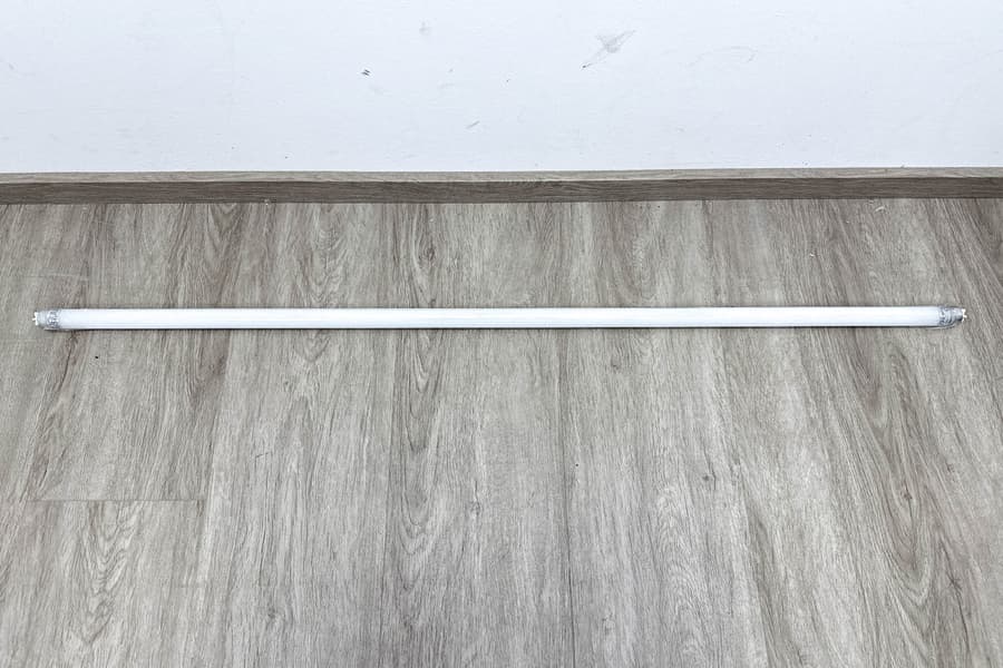3 Leuchtstoffröhren, 20 Watt